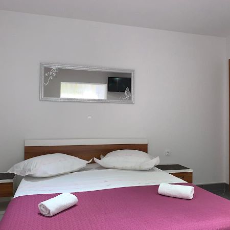 Apartamento Niko Baška Voda Exterior foto